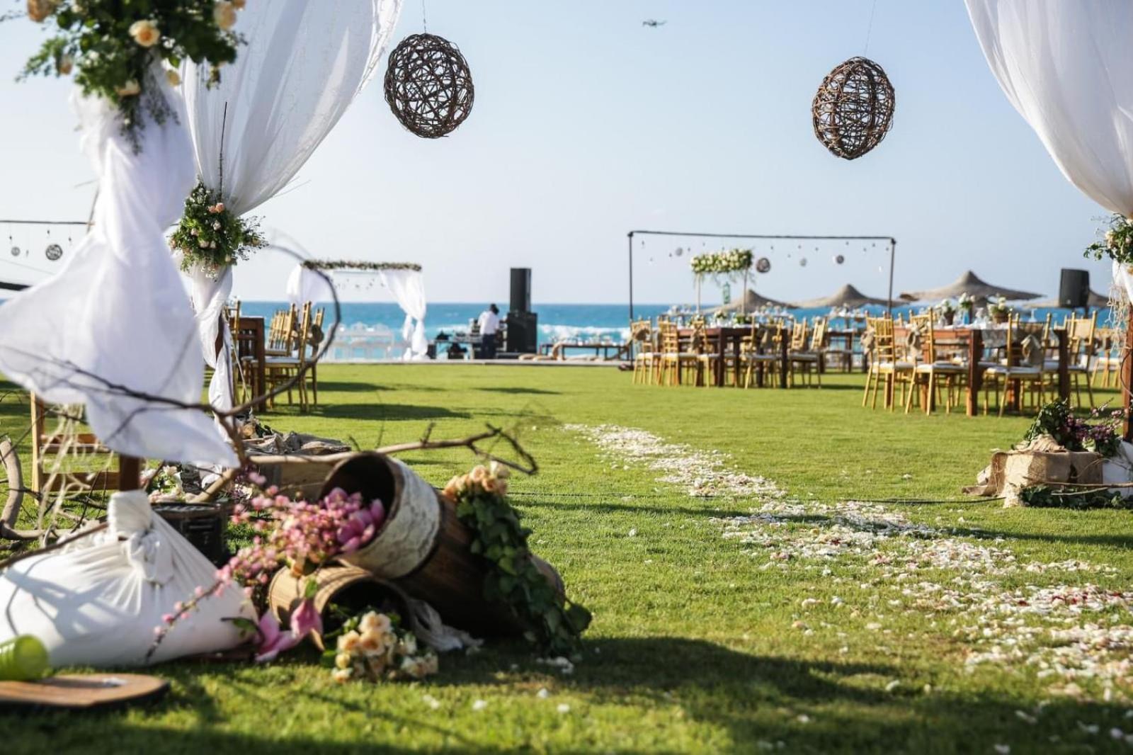 Borg El Arab Beach Resort Bagian luar foto Wedding at the beach